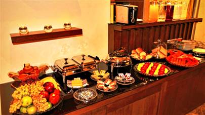 رستوران بوفه هتل ساینا تهران رستوران بوفه هتل ساینا تهران